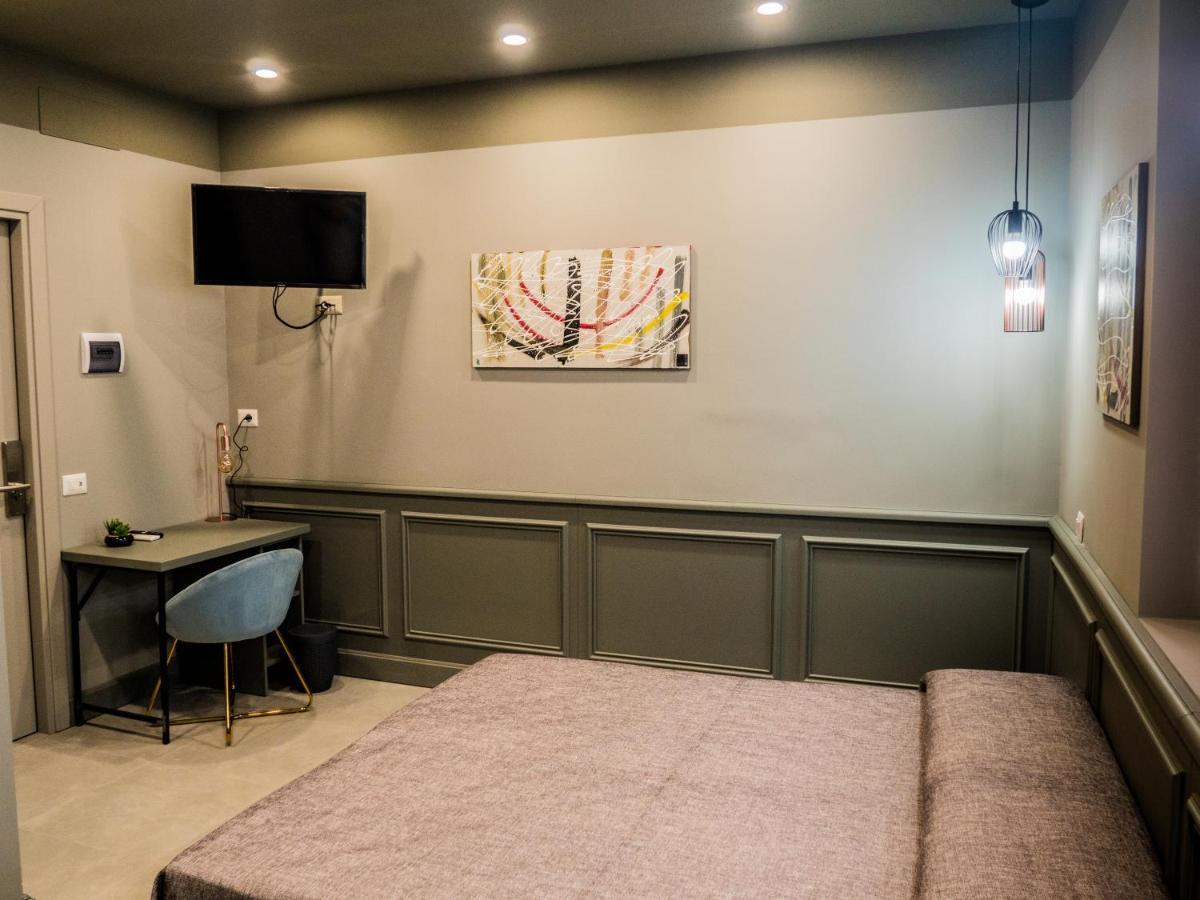 Host'N Go Bed & Breakfast Colleferro Bagian luar foto