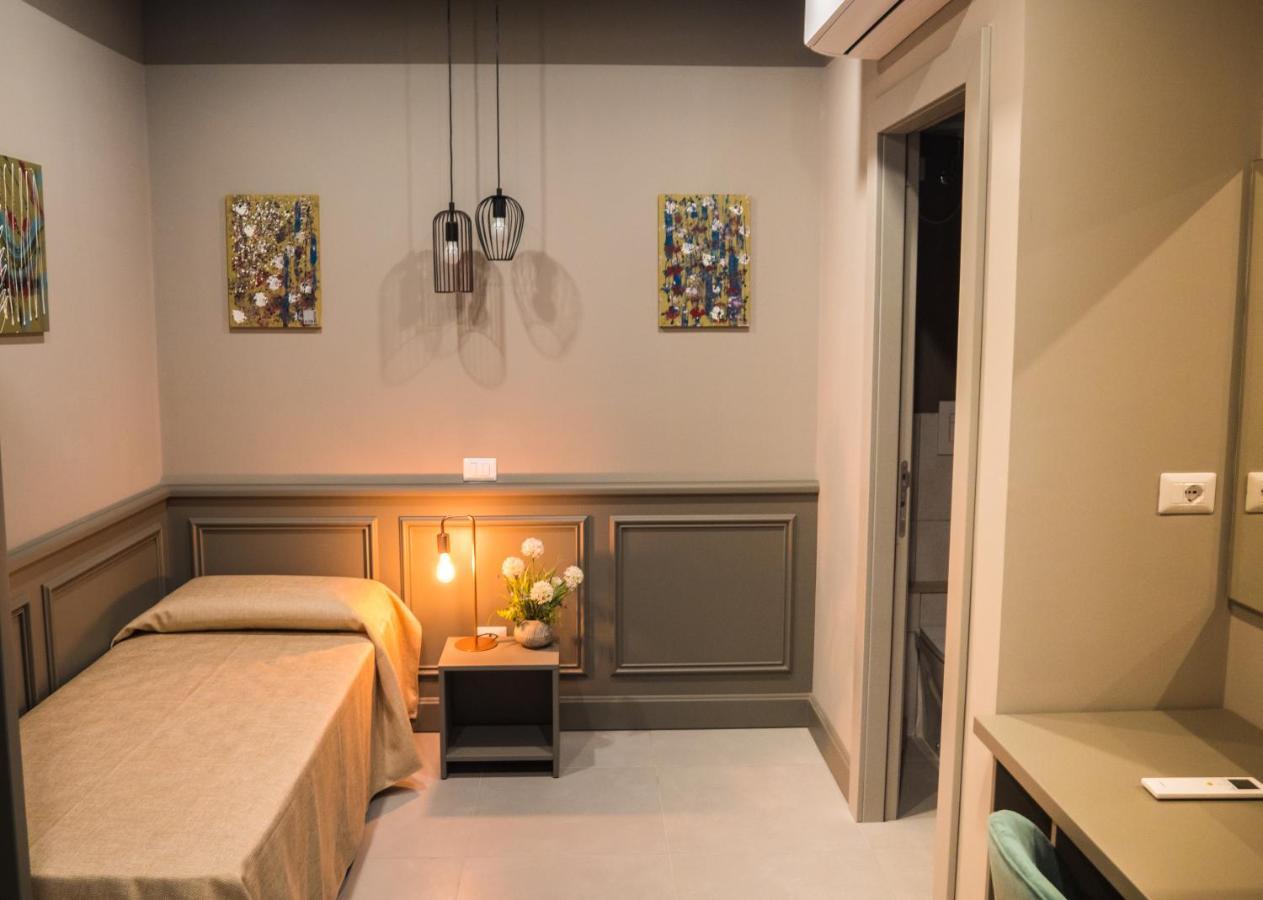 Host'N Go Bed & Breakfast Colleferro Bagian luar foto